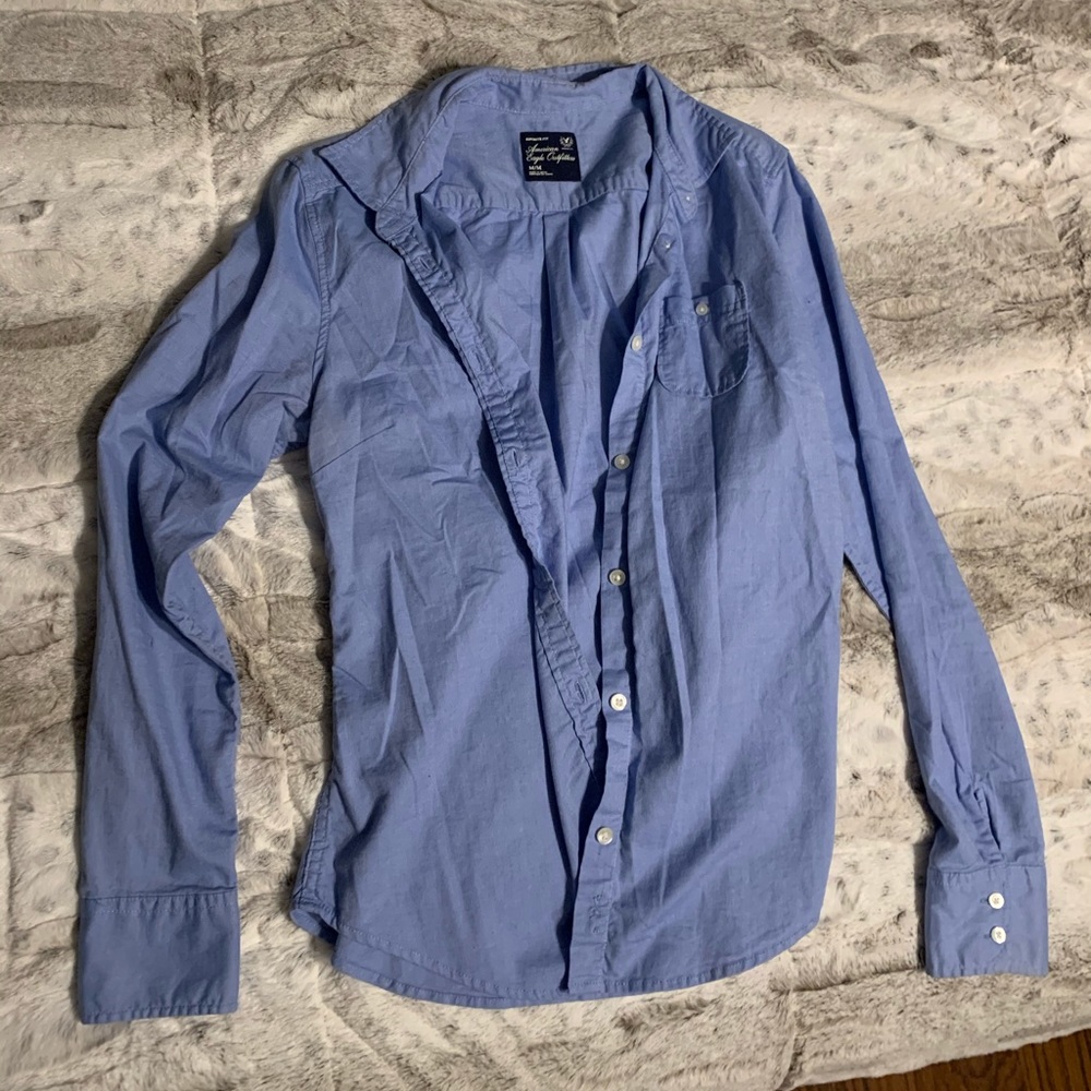 American Eagle blue button up top size M